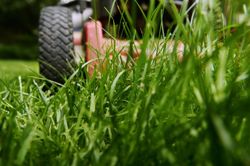 Acreage Mowing Service in Prince Georges County, MD