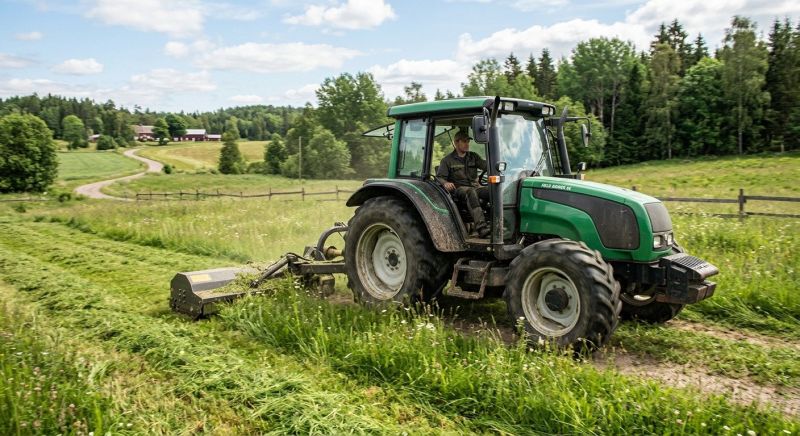 Field Mowing in Waldorf, MD